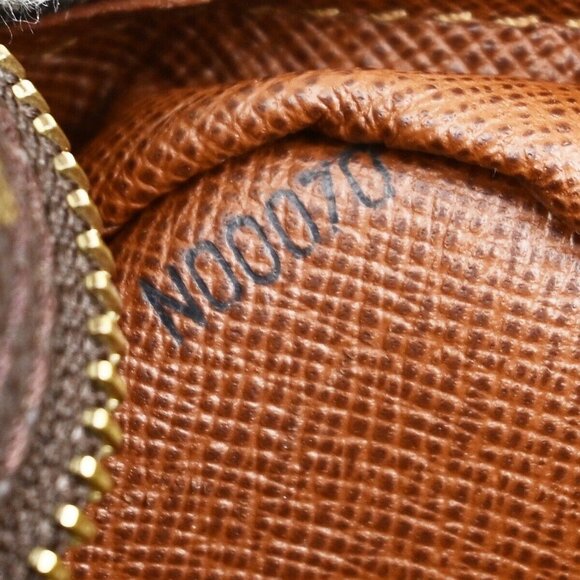 LOUIS VUITTON Nile Crossbody Shoulder Bag Monogram Leather Brown M45244 35EB725 - Picture 16 of 16